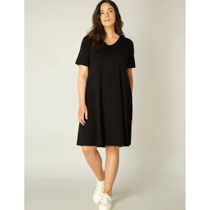 Kleed Base Level Curvy zwart Abernathy 7000027